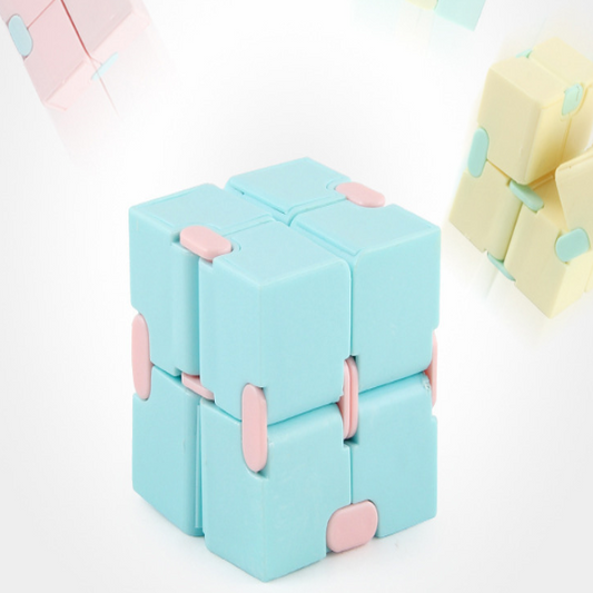 Plastic cube decompression toy