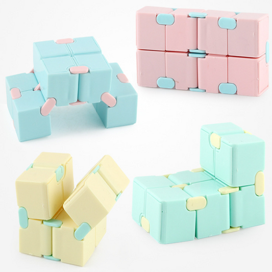 Plastic cube decompression toy