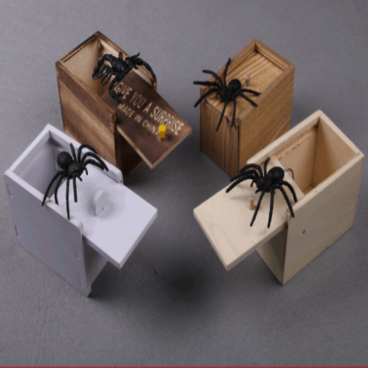 Wooden box spoof little insect box scary toy