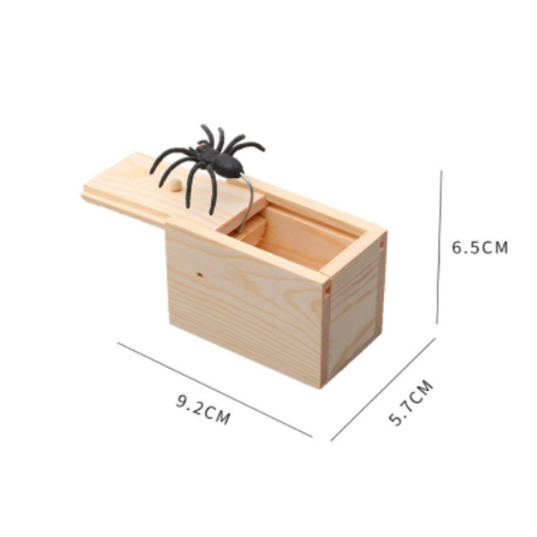 Wooden box spoof little insect box scary toy