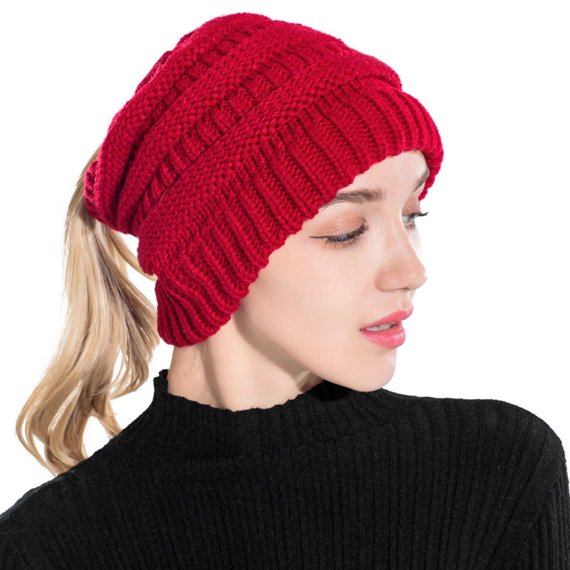 Women's round top knitting hat