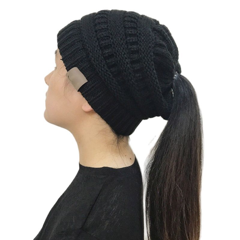 Women's round top knitting hat