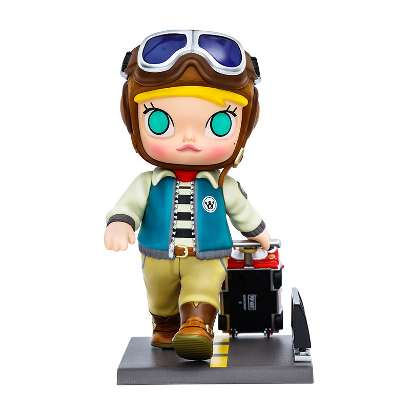 Pop Mart Molly traveller Figurine doll